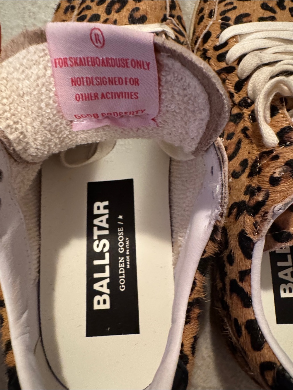 Golden Goose Leopard Print Low-Top Sneakers with Black Star - Picture 4 of 7